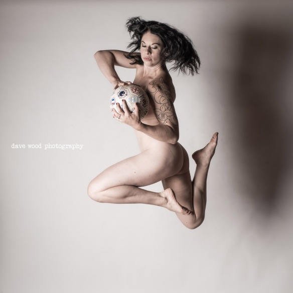 Crystal dunn nude - Crystal Dunn poses nude for ESPN's Body Issue.